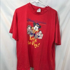 Vintage Disneyland t shirt